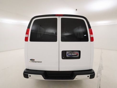 Used 2024 Chevrolet Express 3500 LT w/ LT Preferred Equipment Group image 4
