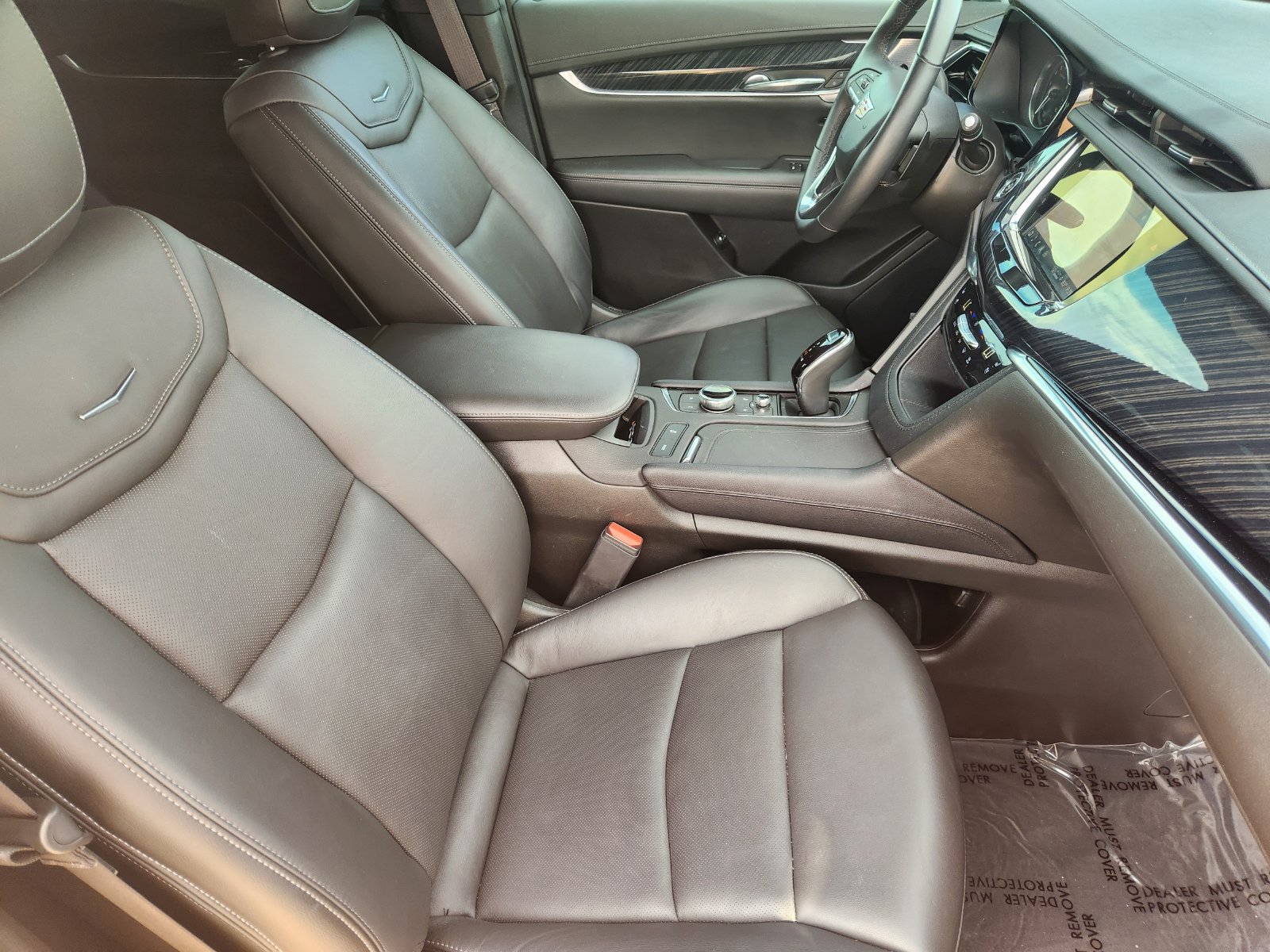 Used 2023 Cadillac XT6 Premium Luxury FWD image 17