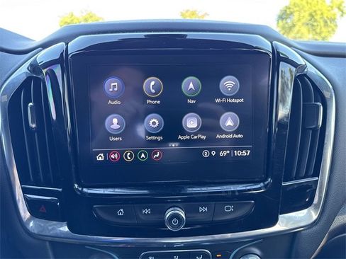 Used 2023 Chevrolet Traverse RS image 18