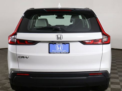 Used 2023 Honda CR-V LX image 9