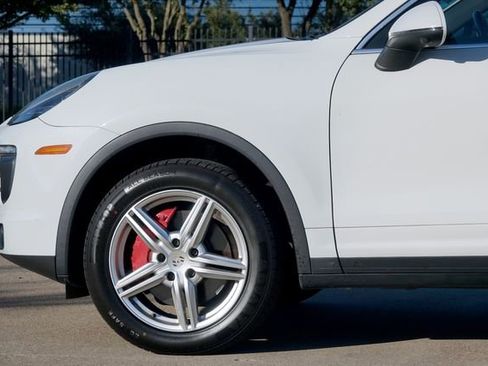 Used 2016 Porsche Cayenne S w/ Premium Plus Package image 12