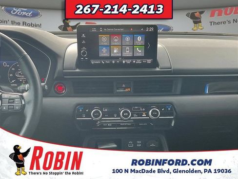 Used 2025 Honda Pilot Black Edition image 11