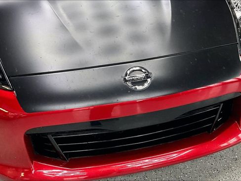 Used 2020 Nissan 370Z Coupe image 31