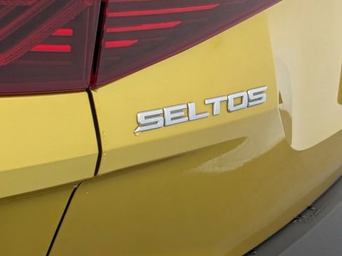 Used 2023 Kia Seltos S image 10