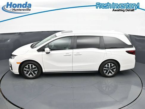 Used 2026 Honda Odyssey EX-L image 32