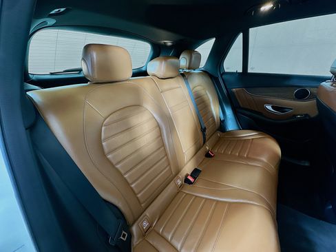 Certified 2022 Mercedes-Benz GLC 43 AMG 4MATIC image 26