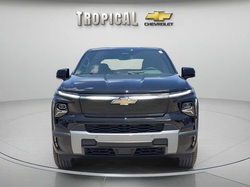 New 2026 Chevrolet Silverado EV LT w/ Plus Package AWD/4WD image 8