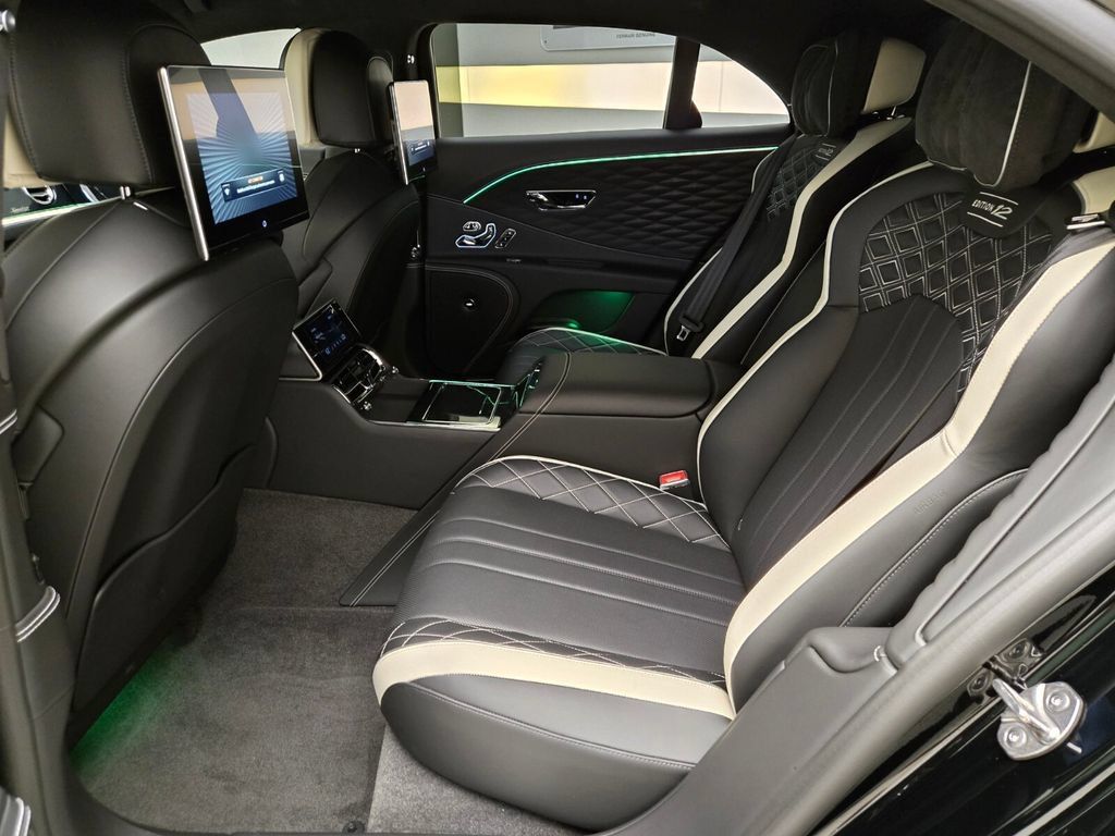 Certified 2024 Bentley Flying Spur W12 AWD/4WD image 22