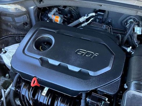 Used 2019 Hyundai Santa Fe SEL image 31