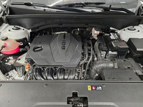 Used 2022 Kia Sorento S w/ Panoramic Sunroof Package FWD image 12