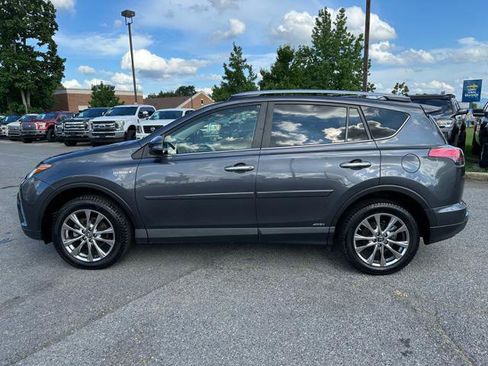 Used 2017 Toyota RAV4 Limited w/ Advanced Technology Package AWD/4WD image 9