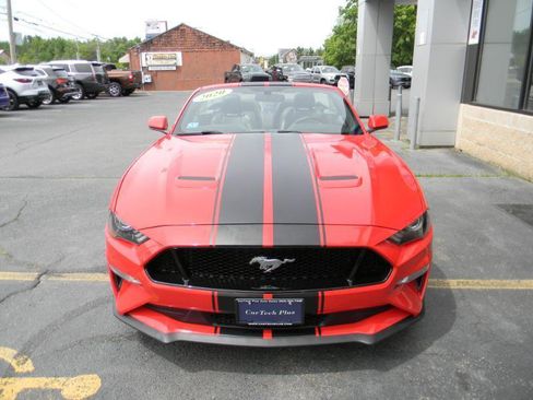 Used 2020 Ford Mustang GT Premium RWD image 3