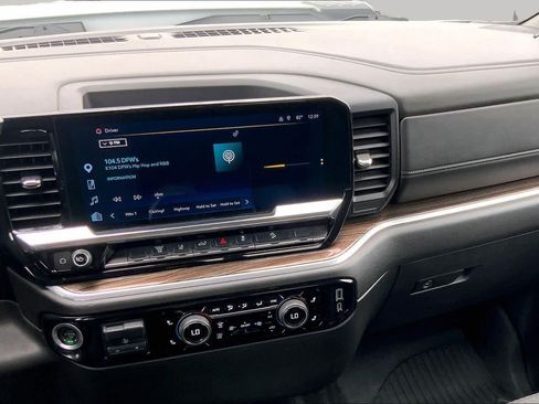 Used 2025 Chevrolet Silverado 2500 LT AWD/4WD image 13