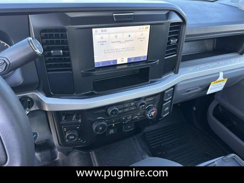 New 2026 Ford F250 XL w/ XL Chrome Package image 27