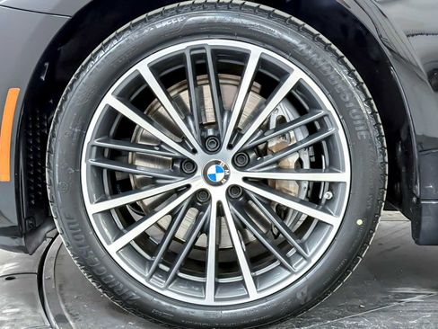 Used 2023 BMW 540i w/ Convenience Package image 26