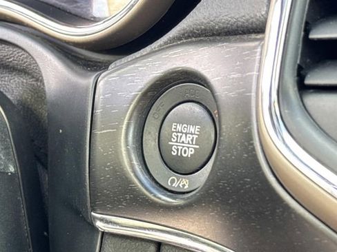 Used 2016 Jeep Grand Cherokee Limited image 28