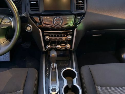 Used 2019 Nissan Pathfinder SV AWD/4WD image 24