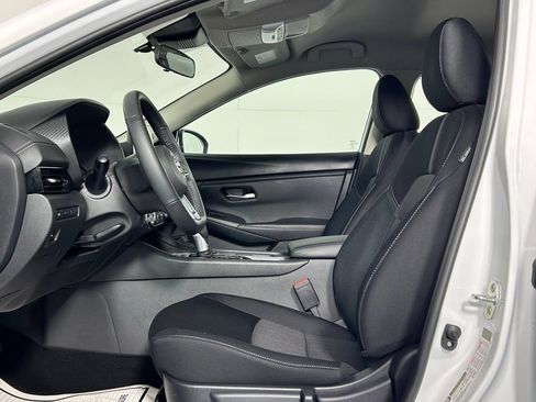 Used 2025 Nissan Sentra SV w/ All-Weather Package FWD image 26