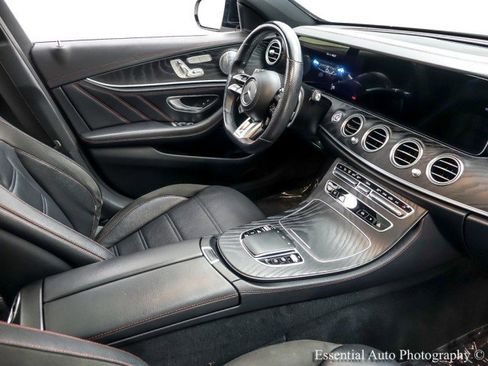 Used 2021 Mercedes-Benz E 53 AMG 4MATIC Sedan w/ AMG Night Package image 31
