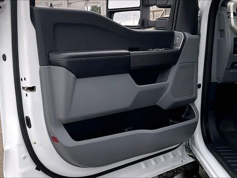 Used 2025 Ford F250 XLT image 24