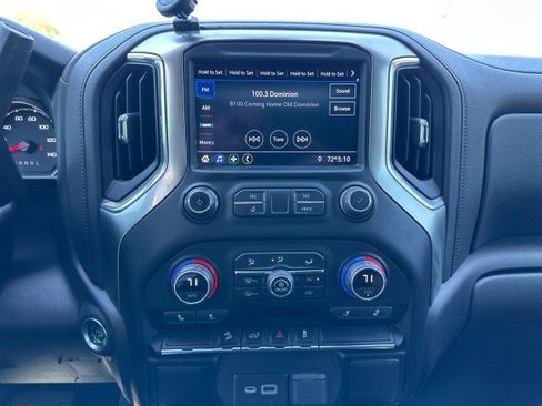 Used 2021 Chevrolet Silverado 1500 RST image 18