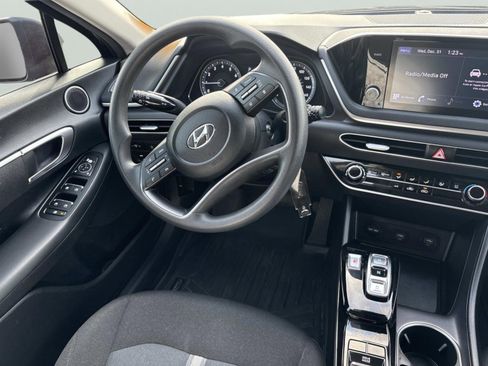 Used 2022 Hyundai Sonata SE image 13