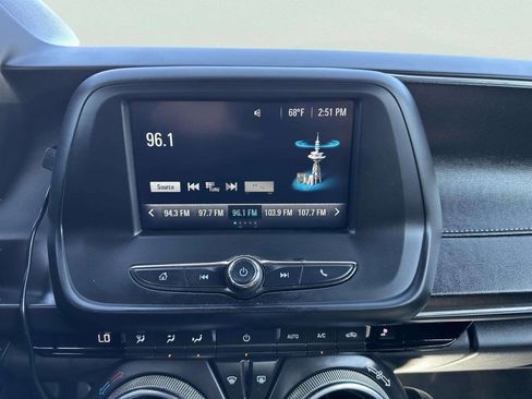 Used 2017 Chevrolet Camaro LT image 18