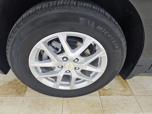 Used 2024 Chevrolet Equinox LT FWD image 25