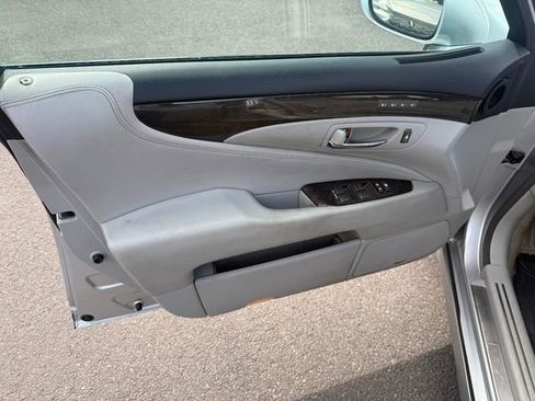 Used 2012 Lexus LS 460 AWD w/ Luxury Value Edition image 13