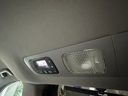 Used 2015 Honda Odyssey EX image 25