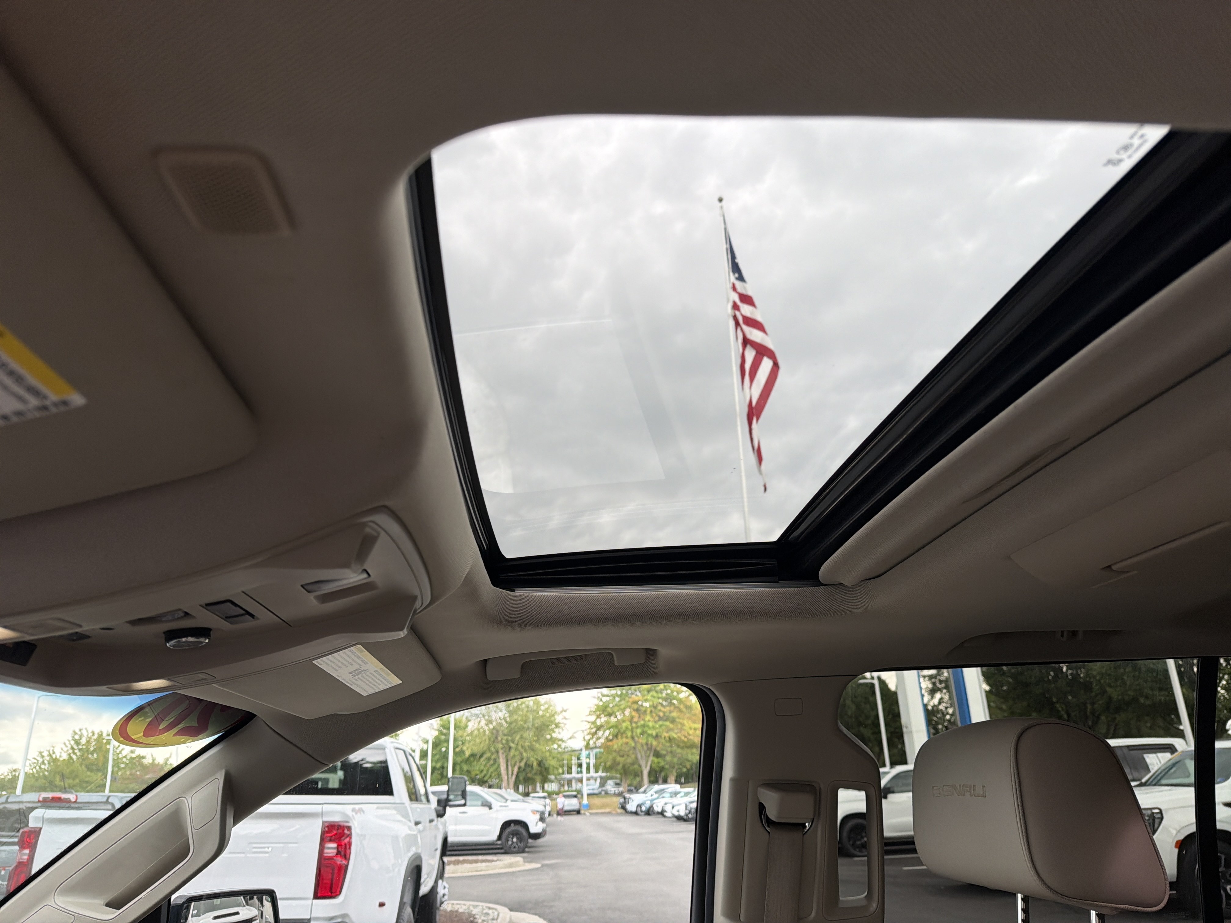 Used 2020 GMC Yukon XL Denali w/ Denali Ultimate Package AWD/4WD image 28