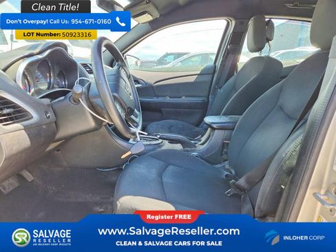 Used 2012 Dodge Avenger SE FWD image 9