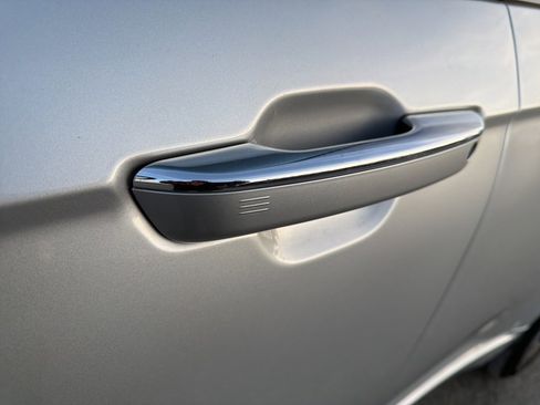 Certified 2022 Jeep Grand Cherokee Overland w/ Adv Protech Group III image 2