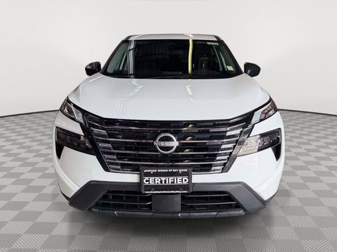 Used 2026 Nissan Rogue S AWD/4WD image 2