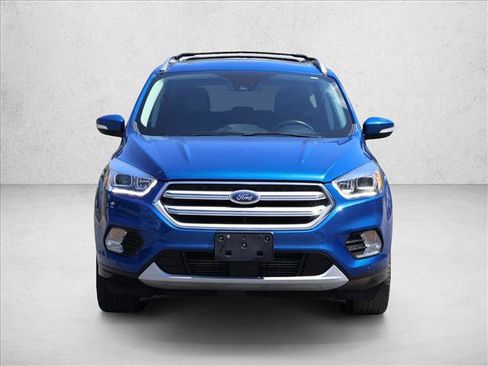 Used 2019 Ford Escape Titanium AWD/4WD image 2