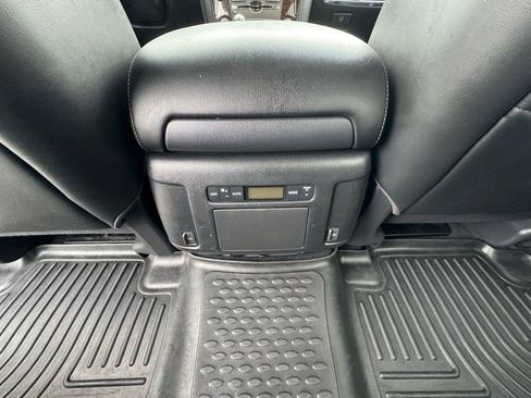 Used 2020 Nissan Armada SL w/ Premium Package image 13