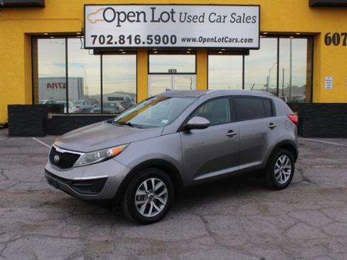 Used 2015 Kia Sportage LX FWD image 1