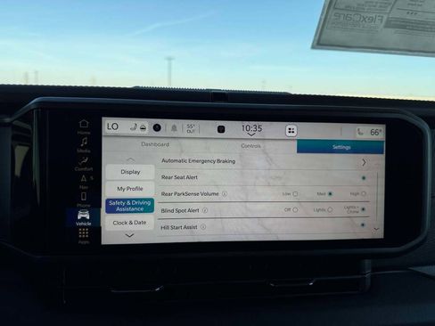 New 2025 Jeep Gladiator Rubicon image 31