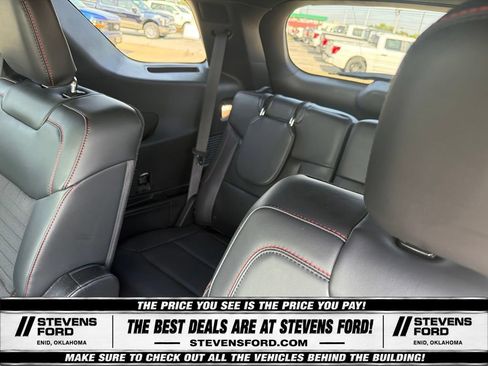 Used 2025 Ford Explorer ST-Line AWD/4WD image 34