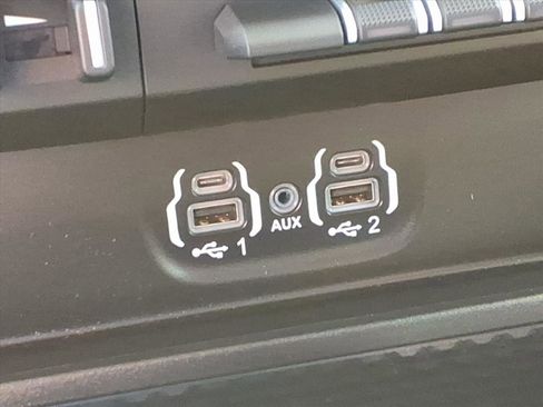 Certified 2022 RAM 1500 Laramie image 12