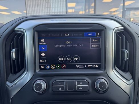 Used 2023 Chevrolet Silverado 2500 LTZ w/ LTZ Plus Package image 8