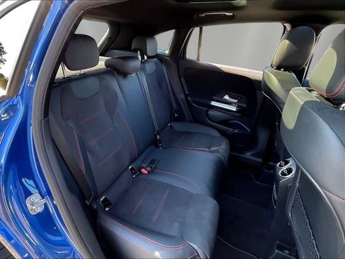 Certified 2025 Mercedes-Benz GLA 250 image 25
