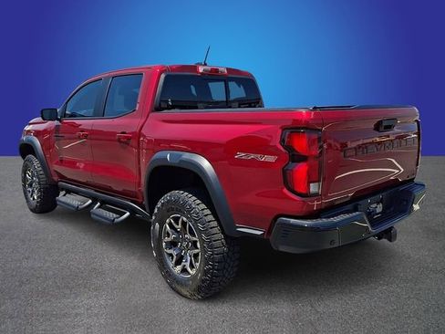 Used 2026 Chevrolet Colorado ZR2 w/ Technology Package AWD/4WD image 5