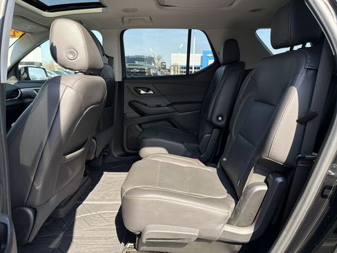 Used 2021 Chevrolet Traverse Premier w/ Redline Edition image 30