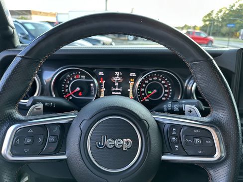 Used 2022 Jeep Wrangler Unlimited Rubicon w/ Trailer Tow Package image 23