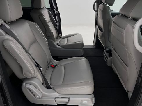 Used 2018 Honda Odyssey EX-L image 14