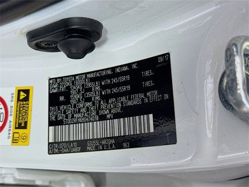 Used 2017 Toyota Highlander Limited image 34