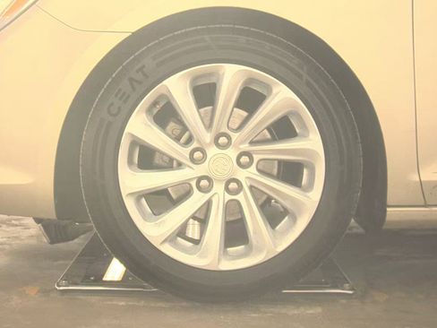 Used 2015 Buick LaCrosse Leather w/ Driver Confidence Package #1 image 9