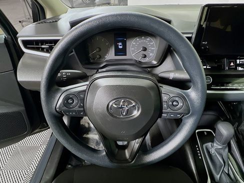 Certified 2025 Toyota Corolla LE FWD image 11