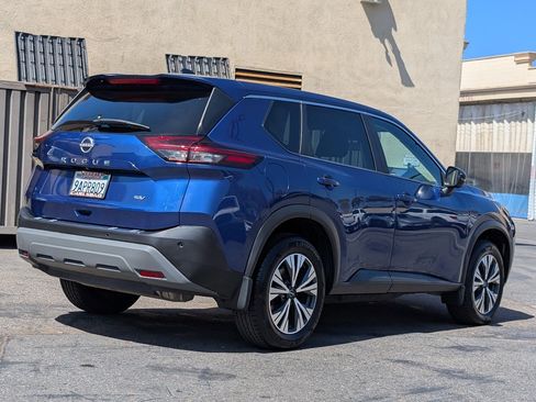 Used 2022 Nissan Rogue SV FWD image 13